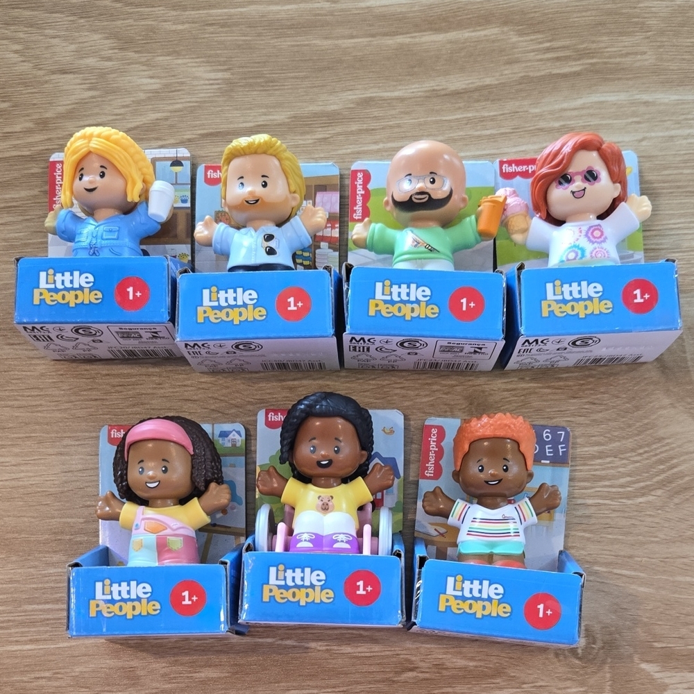 Fisher-Price Little People Diverse Character Toy Lot Of 7 - Multicolor NEW